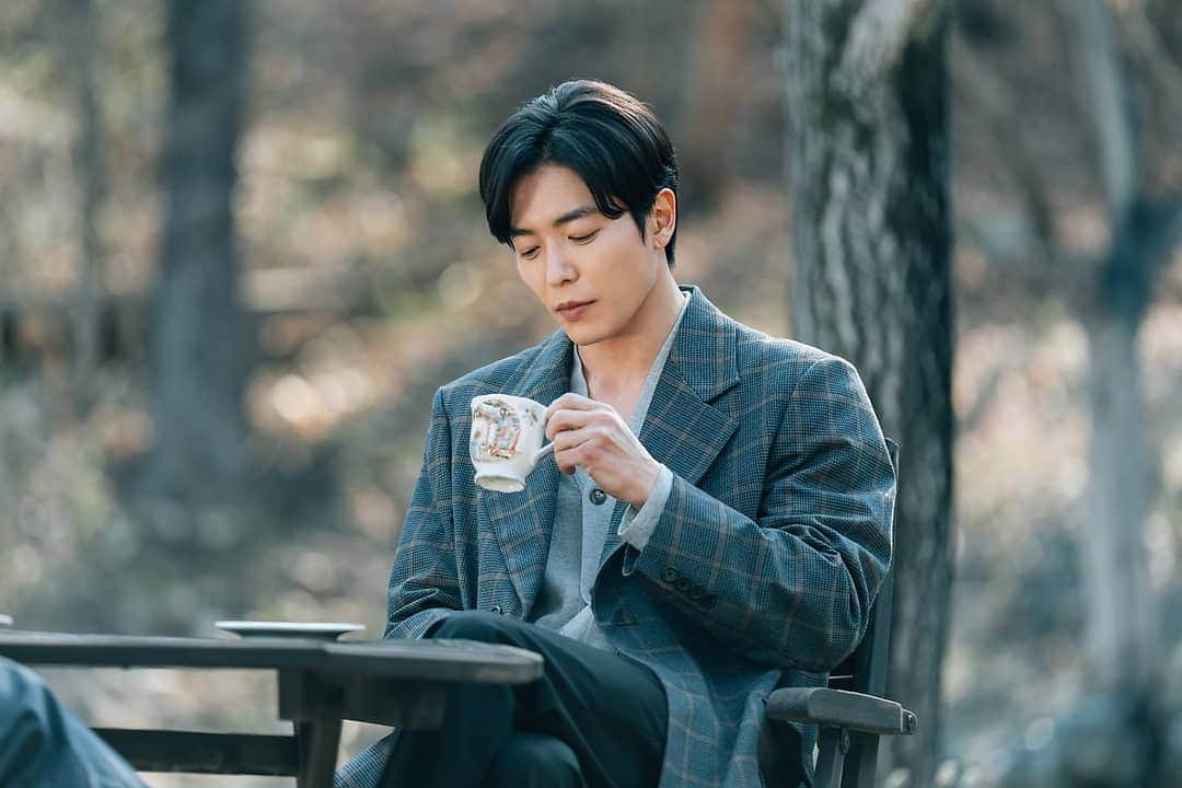 Just a girlさんのインスタグラム写真 - (Just a girlInstagram)「Kim Jae Wook @jaeuck.kim “Her Private Life” Drama Set Behind-the-Scene 💙 . . . . . . . . #김재욱 #KimJaeWook #그녀의사생활#GeunyeoeuiSasaenghwal #HerPrivateLife#kdrama #koreanactor #koreandrama#koreanboy#맞팔 #셀스타그램 #셀카 #얼스타그램 #데일리 #선팔 #인스타그램  #l4l #f4f  #like4like #ootd  #おしゃれ #オシャレ #いいね返し #フォロー #韓国人 #韓国 #セルカ #自撮り #ファッション #フォロー」6月3日 6時51分 - cecithegirl