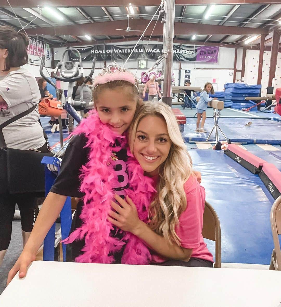 サマンサ・ペスゼックさんのインスタグラム写真 - (サマンサ・ペスゼックInstagram)「First @BeamQueenBootcamp was a huge success! Thank you to all of the gymnasts for working so hard & all of the staff for bringing their A-game. We LOVED Maine!」6月3日 7時28分 - samanthapeszek