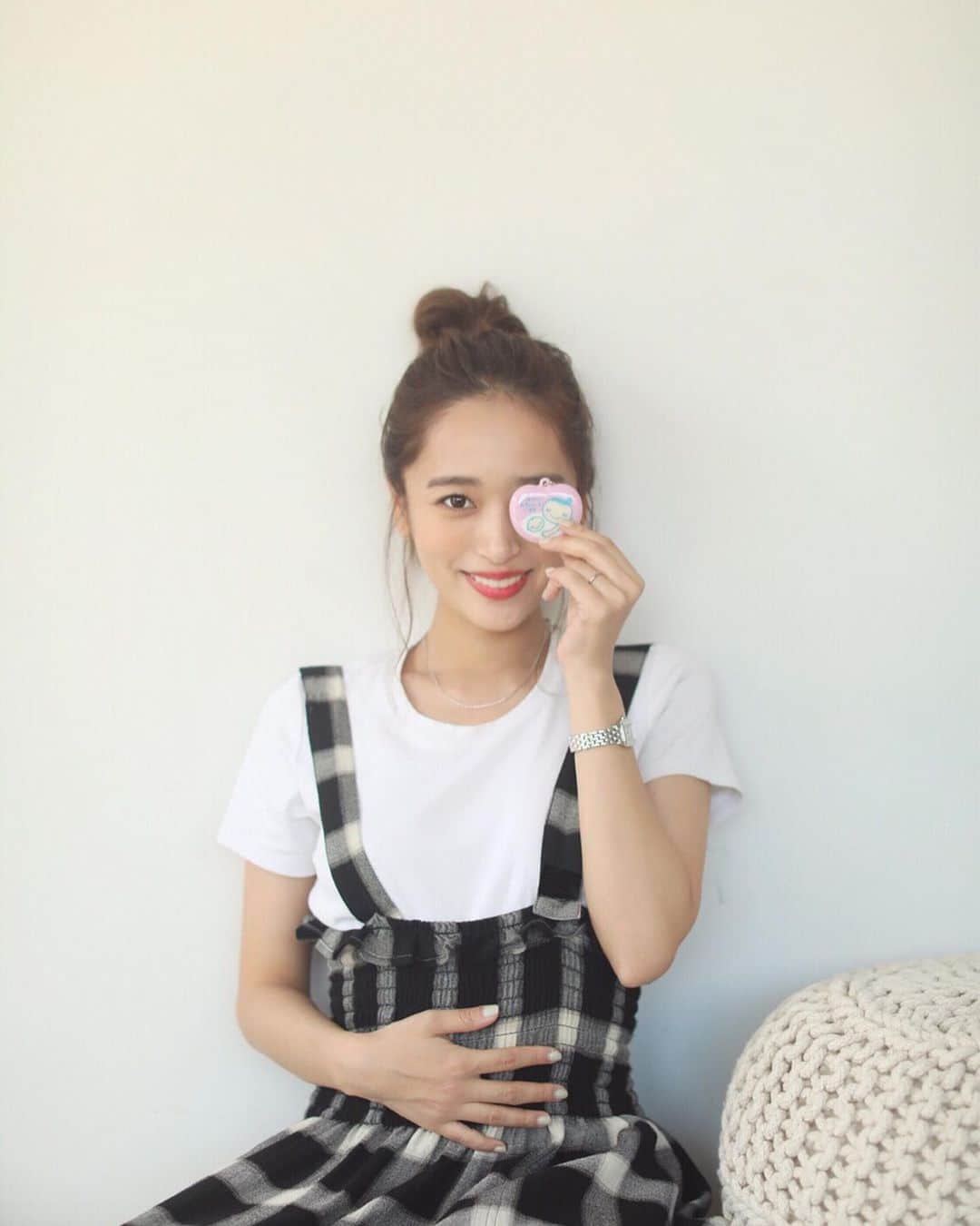 近藤千尋のインスタグラム：「いつも応援してくださっている皆様へ。  この度新しい生命を授かりました✨ 安定期に入り、体調も少しずつ 落ち着いてきましたので ご報告させて頂きます👶 第一子の十愛を授かった時とは全く違う妊娠生活で 戸惑う事も沢山ありますが、 周りの皆様のご協力を頂きながら 太田家で力を合わせてお腹の子を守り 育てていけるように頑張ります！！ 引き続き温かく見守って頂けたら嬉しいです✨🙇‍♀️ 太田博久、近藤千尋」