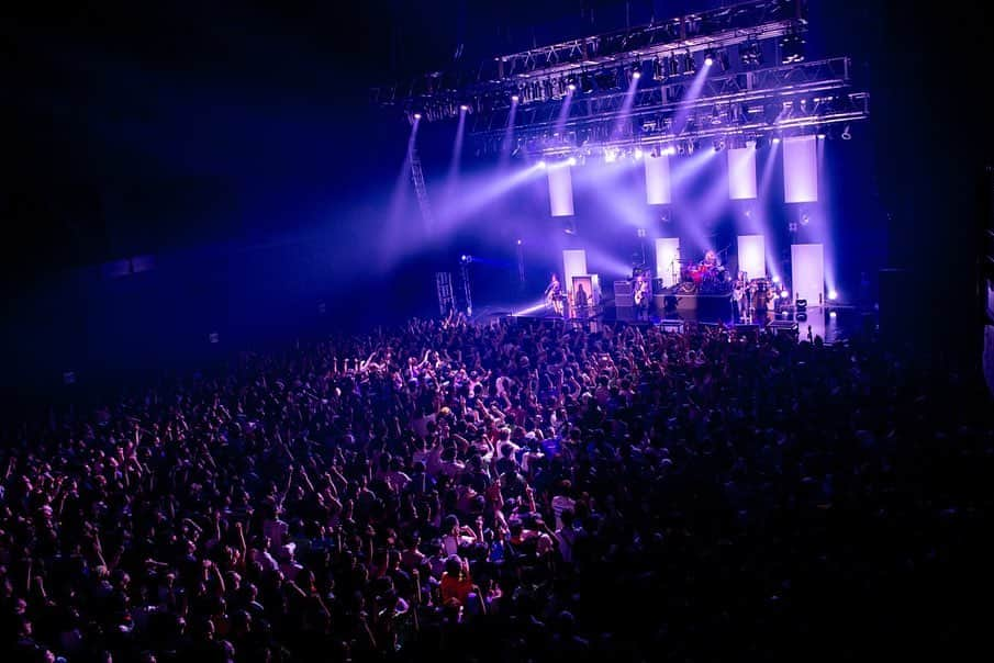 SCANDALさんのインスタグラム写真 - (SCANDALInstagram)「2019.06.02  Zepp Osaka Bayside SCANDAL TOUR 2019 "Fuzzy Summer Mood" photo by @takeshiyao #scandal #scandal_fsm」6月3日 10時15分 - scandal_band_official