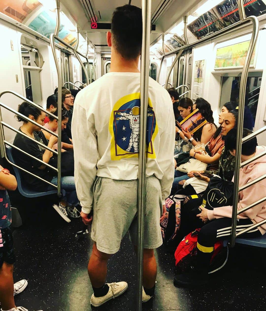 JULIEN D'YSさんのインスタグラム写真 - (JULIEN D'YSInstagram)「#subway#newyork#homme#leonarddevinci #newyorker」6月3日 10時30分 - juliendys