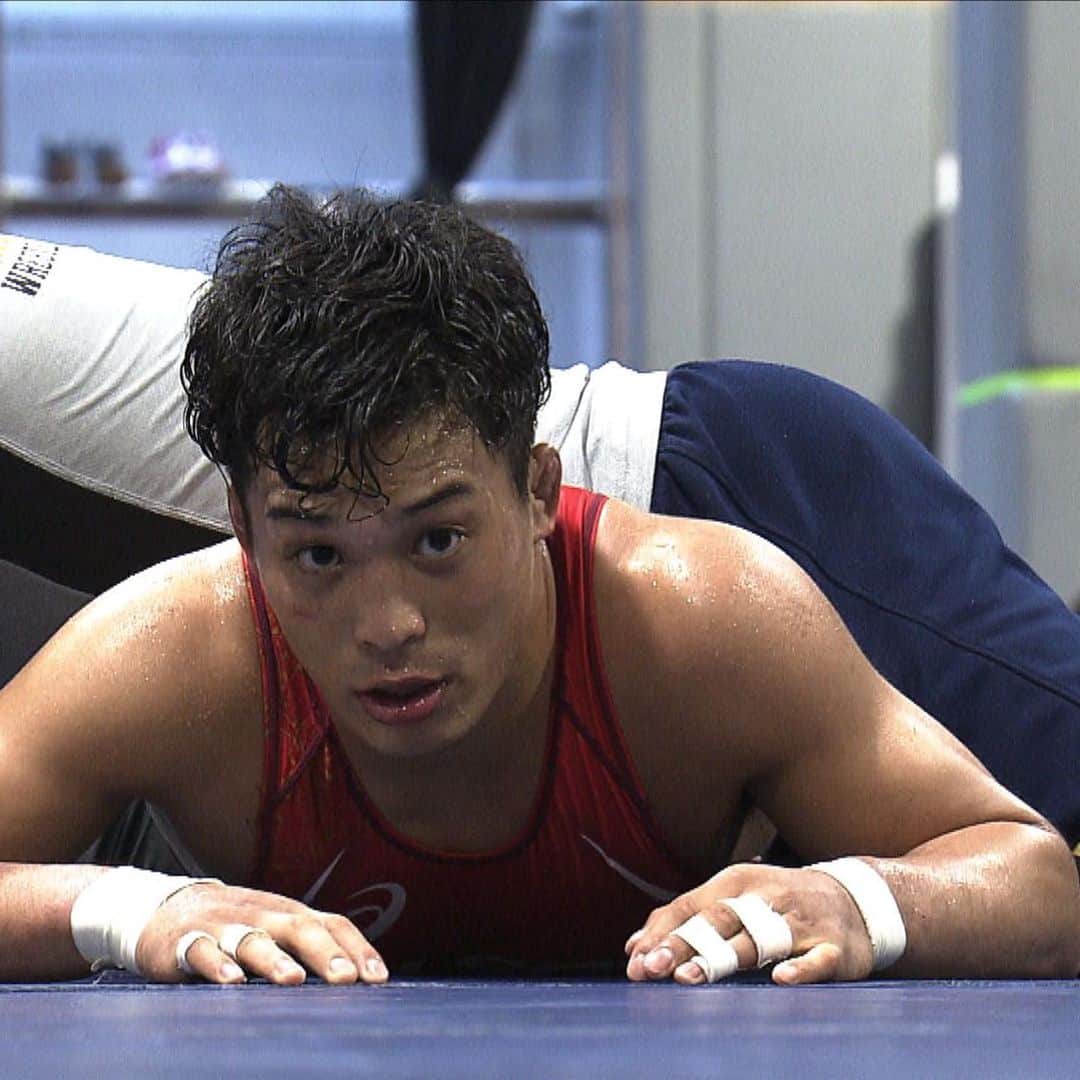 日本テレビ「POWERフレーズ」のインスタグラム：「#レスリング #太田忍 選手のこだわり  試合前は厳しい減量にのぞむ太田選手。 そんな時こそ値が張ってもより質のいい食事を心がける。  よく食べるのは刺身。 高タンパク・低脂質で減量中の体作りに最適！ 特に好きなのは青魚のカンパチ‼️ 太田選手の後編は、 9日（日）夜6:55～放送📺」