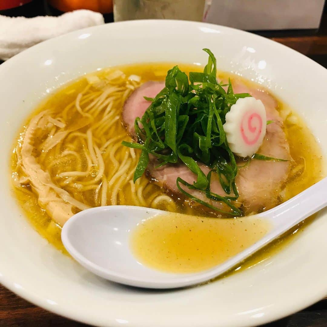 けんじるさんのインスタグラム写真 - (けんじるInstagram)「昨晩はネゴロ川シックスさんに「ラーメンの旨い串カツ屋に食べに行こうぜ！」と誘って頂き、ラーメンを食べに行く前に別の串カツ屋で串カツを食べてから行きましたー！  #けんじる #食い込MEN #芸人 #吉本 #お笑い #ギャグ #ウチのガヤがすみません #ネゴシックス #串カツ」6月3日 11時28分 - kenjiru0318