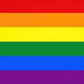 ケイト・ウォルシュさんのインスタグラム写真 - (ケイト・ウォルシュInstagram)「#Repost @niavardalos 🌈 Happy Pride Month! You know who deserves equal rights? Ummmm, everyone. Love is love is love is love. ❤️💜💙💚💛」6月3日 11時30分 - katewalsh