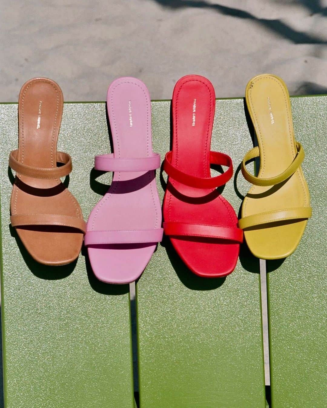 マンサー ガブリエルさんのインスタグラム写真 - (マンサー ガブリエルInstagram)「Our Fino Sandals, available in an array of colors at @lanecrawford ☀️ #mansurgavriel #lanecrawford」6月3日 21時39分 - mansurgavriel