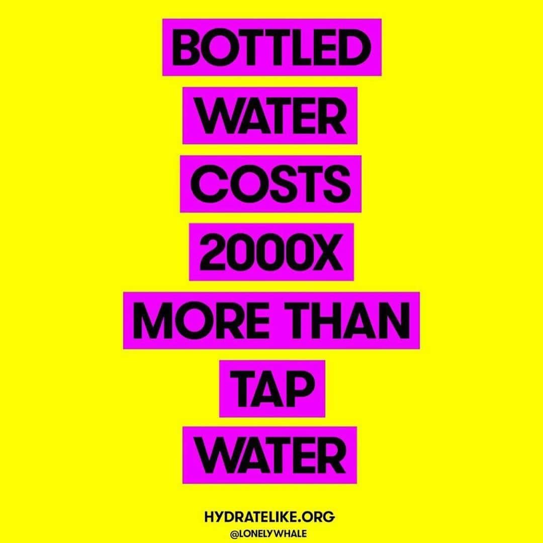 メリッサ・ジョーン・ハートさんのインスタグラム写真 - (メリッサ・ジョーン・ハートInstagram)「Single-use plastic water bottles are a very real problem. It’s time to put down the plastic, reach for more sustainable options, and #HydrateLike you know the facts. Swipe through to discover the stats and Question How You Hydrate 👉💧. @pointbreakfoundation What steps can you take to eliminate these toxins from our world?」6月3日 21時47分 - melissajoanhart