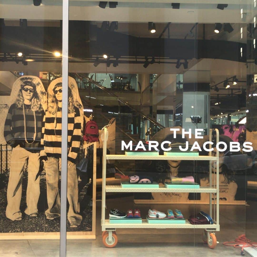 オランピアルタンさんのインスタグラム写真 - (オランピアルタンInstagram)「THE MARC JACOBS at #marcjacobsmadison ❤️ #finally #THE #themarcjacobs @themarcjacobs」6月3日 21時49分 - olympialetan