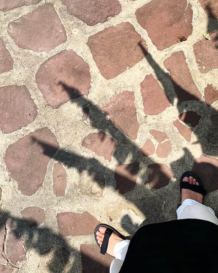 倉岡晋也のインスタグラム：「Feel ✓ Burning but it's okay #bangkok 灼熱」