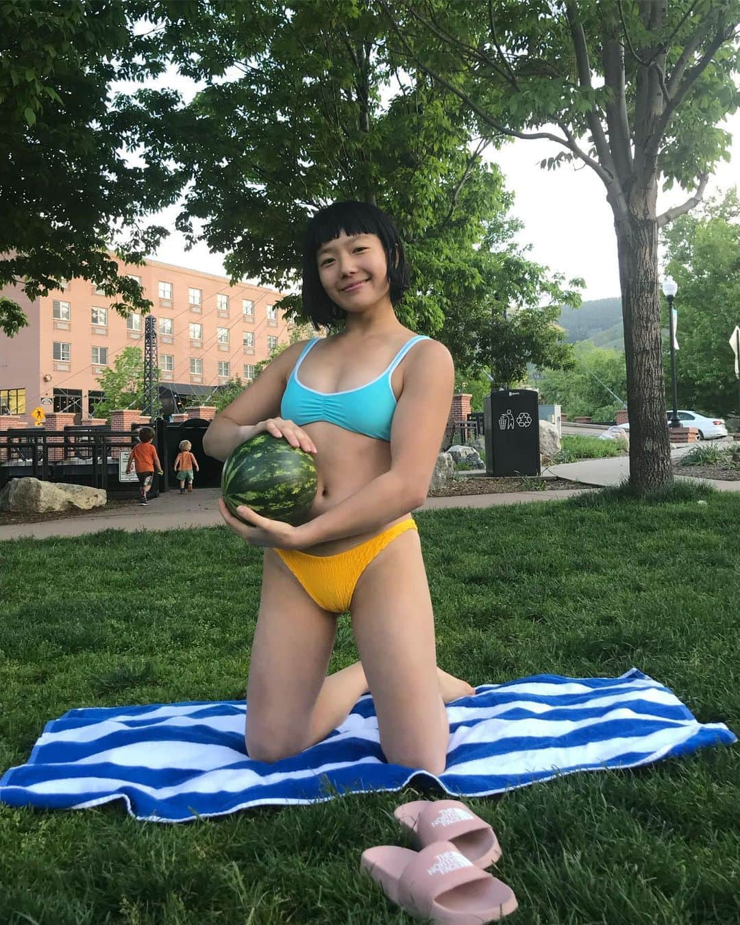 白石阿島さんのインスタグラム写真 - (白石阿島Instagram)「FULL day of climbing/ ice river recovery dip/ relaxation with my BABY Gs🍉💛🖤❤️💚 @sienna_kopf @bea.evans」6月3日 14時08分 - ashimashiraishi