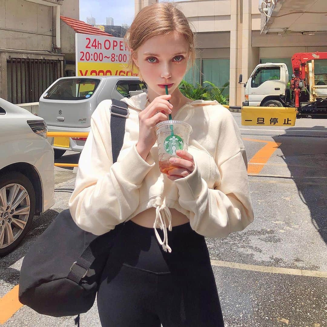 Chuuのインスタグラム：「#chuuseoul🌴🌴」