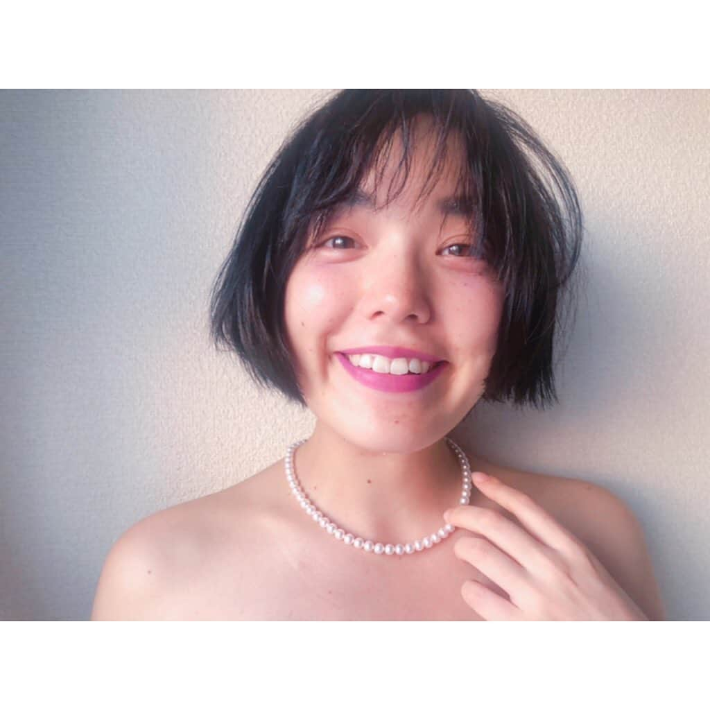 我妻三輪子さんのインスタグラム写真 - (我妻三輪子Instagram)「旦那さんからプッシュプレゼントと表彰状を頂きました🏆  ずっと憧れていた @tasaki_intl 💎  このネックレスと表彰状に恥じないお母さんになれますように  #pushpresent #tasaki #2monthbaby #wagamiwaBABY」6月3日 15時17分 - wagamiwa