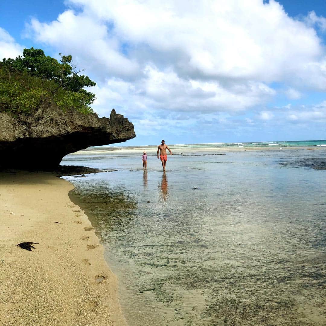 オラ・トイヴォネンのインスタグラム：「F I J I 🇫🇯 you’ve been great 🌏🌊⚽️」