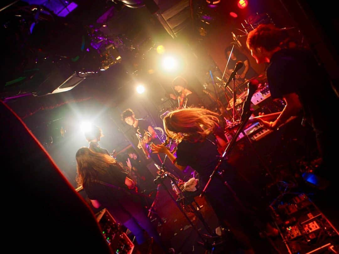 AYASAさんのインスタグラム写真 - (AYASAInstagram)「さや姉様全国ツアーfinal@沖縄桜坂セントラル🎸(2019.06.02) ・ フロアもステージも凄まじい密集率でした最高でしたアツかった！！✨ . 全27公演のラストは今ツアーの終わりの達成感、楽しさ、楽しさゆえの寂しさと共に未来への可能性を凄まじく感じさせられるライブでした👑 . ライブやお客様に対しての責任感が誰よりも強く、常に真面目でストイックなさや姉様のことを本当に尊敬するし、だからこそ沢山の方を魅了できるのだと改めて感じました✨ . シンガーソングライターとしてのスタートだった今回のツアーを微力ながらもお手伝いさせていただけて本当に光栄です💕 そして沢山の素晴らしい時間を過ごさせて下さったさや姉様、チームSY、スタッフの皆様、お客様皆様に感謝✨✨✨ ・ ・ #山本彩全国ツアー #imready #桜坂セントラル #沖縄 #山本彩 #さや姉 様 #チームsy  #最高を更新してくれる #ツアーお疲れ様でした  #覚えてるか君の声は夢歌うためにあるんだ #ここめっちゃ好き」6月3日 15時22分 - ayasa_doya