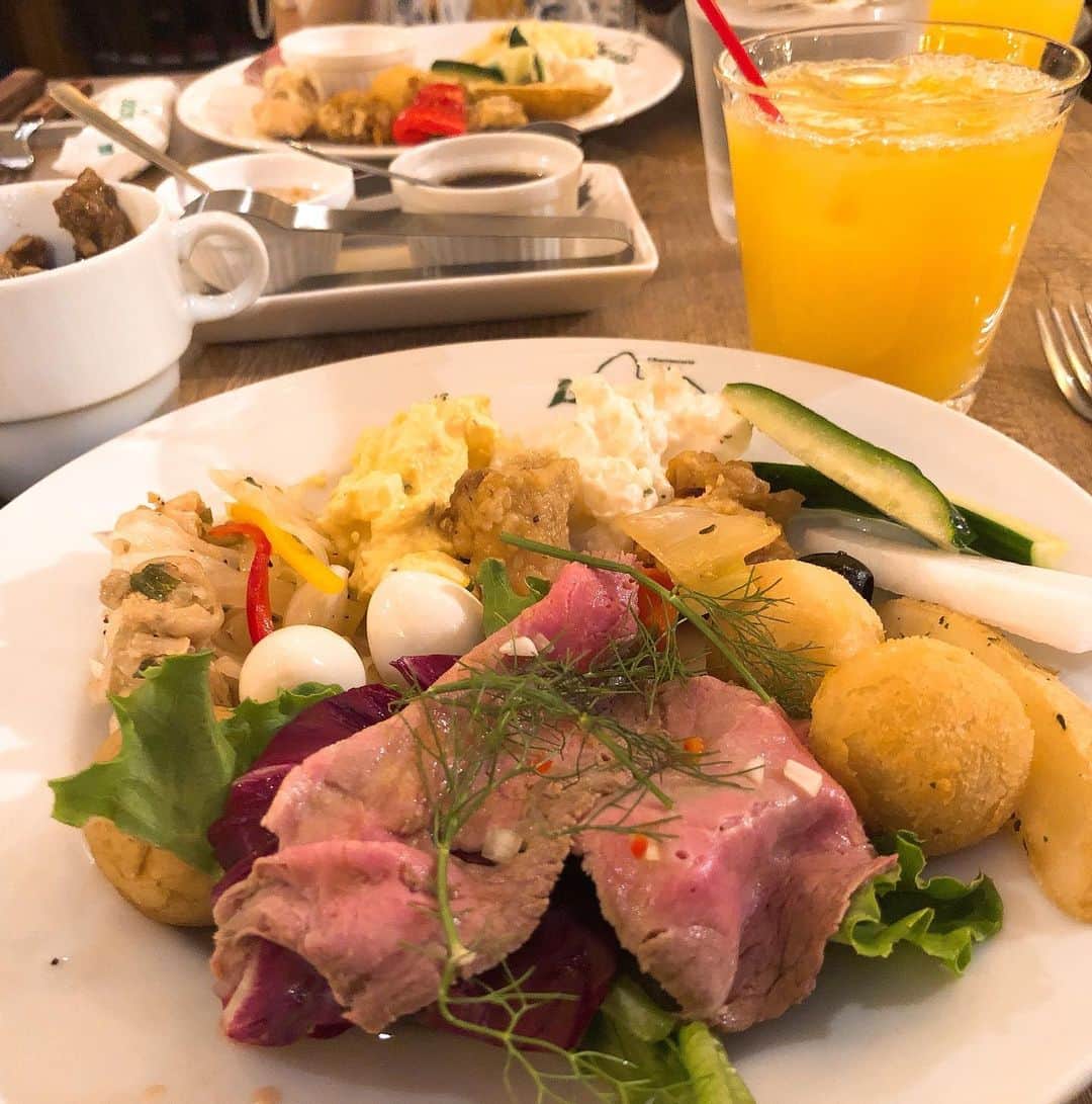 三年食太郎（松島萌子）さんのインスタグラム写真 - (三年食太郎（松島萌子）Instagram)「東京に来てくれたたろっぷちゃんと 久しぶりに遊んだ🥰 ． バルバっっっコアでお肉の食べ放題～！！ 肉は最高 ． ． ． #たろっぷちゃん#バルバッコア#銀座#楽しかった#次は私が#福岡行きます#博多ラーメン#食べたい」6月3日 15時40分 - 3.syokutaro