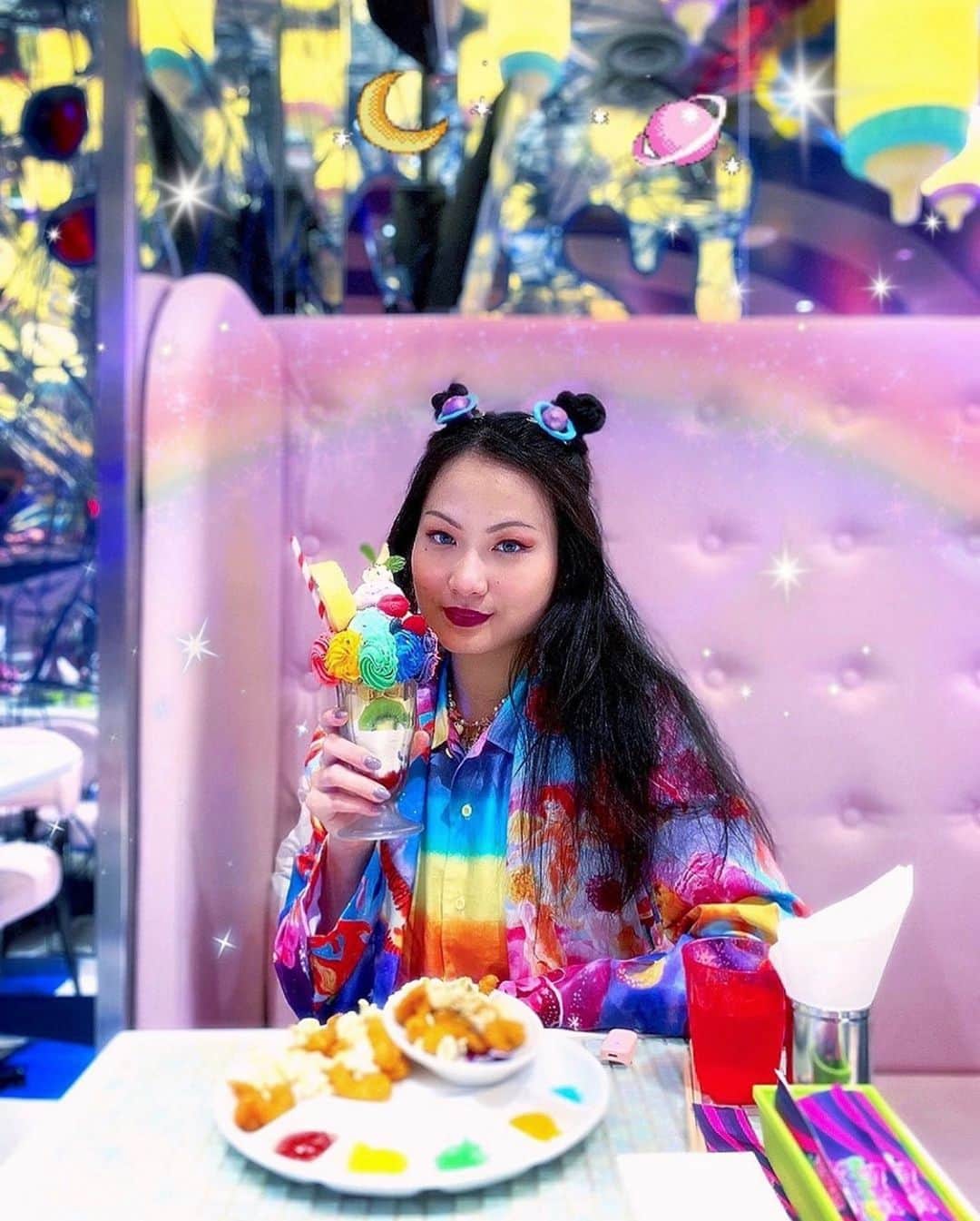 KAWAII MONSTER CAFEさんのインスタグラム写真 - (KAWAII MONSTER CAFEInstagram)「Over the rainbow🌈🌟🌏Repost from @wisteriafae Thank you for coming❤️💙🧡💚💛💜 #kawaiimonstercafe #monstercafe #カワイイモンスターカフェ  #destination #tokyo #harajuku #shinuya #art #artrestaurant #colorful #color #pink #cafe #travel #trip #traveljapan #triptojapan #japan #colorfulfood #rainbow #rainbowcake #rainbowpasta #strawberry #pancakes」6月3日 16時09分 - kawaiimonstercafe