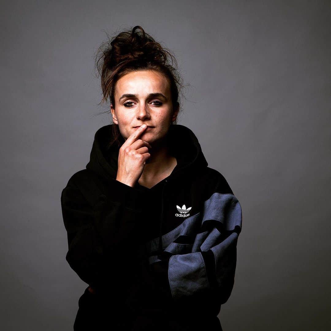 Lina Magullのインスタグラム：「Hm, where will i go today? 🤔 ✈️ 🔜 🇫🇷 #france #worldcup #wwc #dfb #germany #adidas #daretocreate #truejoy #letsgo」