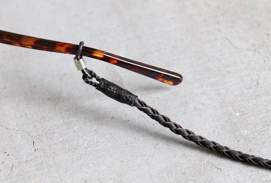 wonder_mountain_irieさんのインスタグラム写真 - (wonder_mountain_irieInstagram)「_ AC design / エーシーデザイン "Tund Eyeglasschain" ￥19,980- _ 〈online store / @digital_mountain〉 http://www.digital-mountain.net/shopdetail/000000007841/ _ 【オンラインストア#DigitalMountain へのご注文】 *24時間受付 *15時までのご注文で即日発送 *1万円以上ご購入で送料無料 tel：084-973-8204 _ We can send your order overseas. Accepted payment method is by PayPal or credit card only. (AMEX is not accepted)  Ordering procedure details can be found here. >>http://www.digital-mountain.net/html/page56.html _ #ACdesign / #エーシーデザイン _ 本店：#WonderMountain  blog>> http://wm.digital-mountain.info _ 〒720-0044  広島県福山市笠岡町4-18  JR 「#福山駅」より徒歩10分 (12:00 - 19:00 水曜定休) #ワンダーマウンテン #japan #hiroshima #福山 #福山市 #尾道 #倉敷 #鞆の浦 近く _ 系列店：@hacbywondermountain _」6月3日 16時57分 - wonder_mountain_