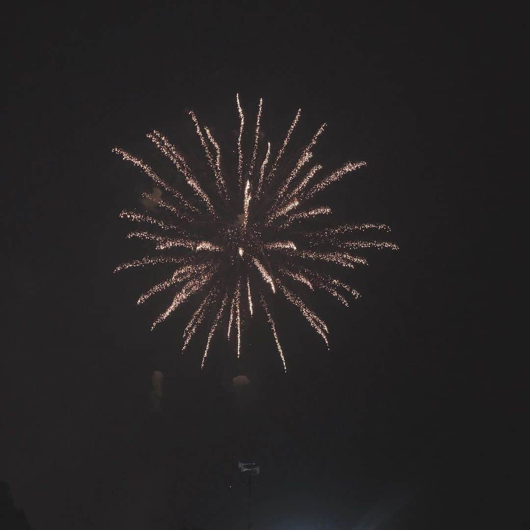 平田梨奈さんのインスタグラム写真 - (平田梨奈Instagram)「🎇 #花火 #横浜 #横浜開港祭 #fireworks」6月3日 17時12分 - hirari_official