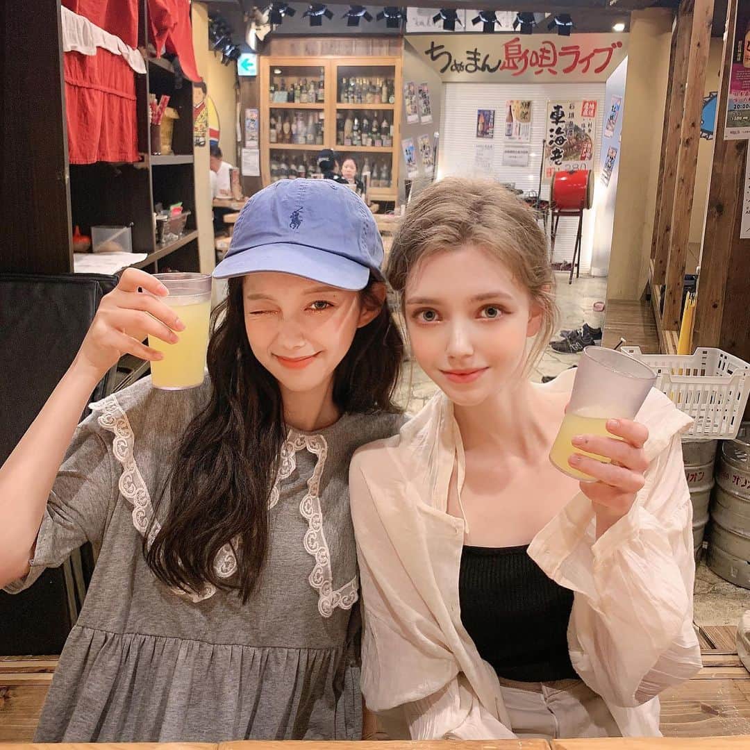 Chuuのインスタグラム：「Chuu twin👭✨#chuuseoul」
