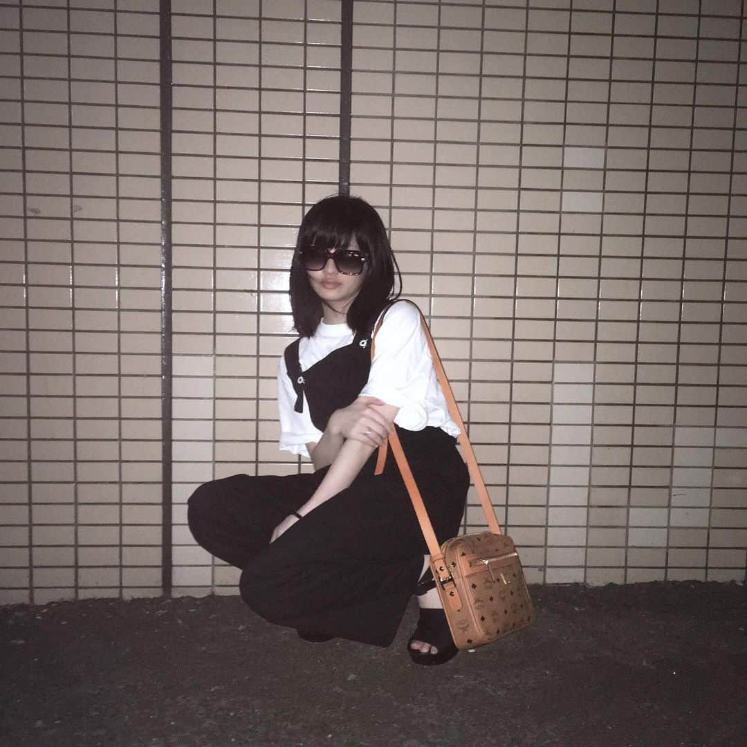 Mappyさんのインスタグラム写真 - (MappyInstagram)「#outfit  Sunglasses #cazal  overalls #17kg @17kg_official  bag #mcm @mcmjapan @mcmworldwide」6月3日 22時50分 - mahirucoda