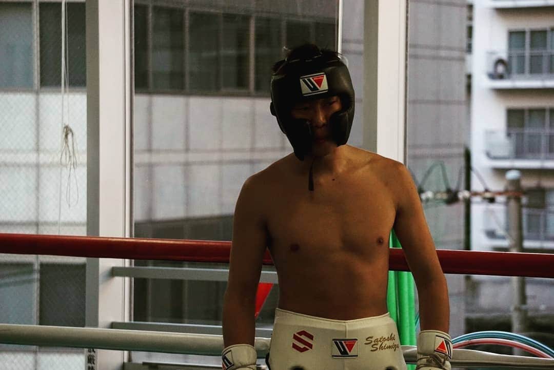 清水聡さんのインスタグラム写真 - (清水聡Instagram)「スパーリング順調です！ これからさらに仕上げていきます👍 もっとパンチを貰わないようにしないと！ #ボクシング#boxing」6月3日 17時35分 - satoshishimizu0313