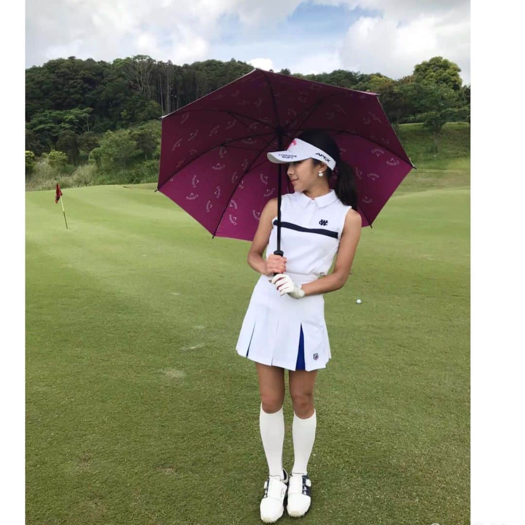 野田すみれさんのインスタグラム写真 - (野田すみれInstagram)「. . ホリエモンカップでした😊🏌️‍♀️ 今日のファッション👗  スコアーは72でした🏌️‍♀️ . . #ゴルフ女子#キャロウェイゴルフ#ホリエモンカップ」6月3日 18時02分 - sumire0208