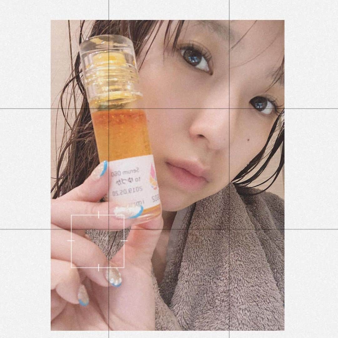 林弓束さんのインスタグラム写真 - (林弓束Instagram)「化粧水は @imyme_cosme  肌診断して自分オリジナルの化粧水が作れるんだよ🧴❤️ 私の化粧水はアロエベラ水、ハチミツなどなどが配合されてて、なんだか美味しそう。笑 肌もいい感じ〜♪ #imyme」6月3日 18時19分 - hayashiyuzuka