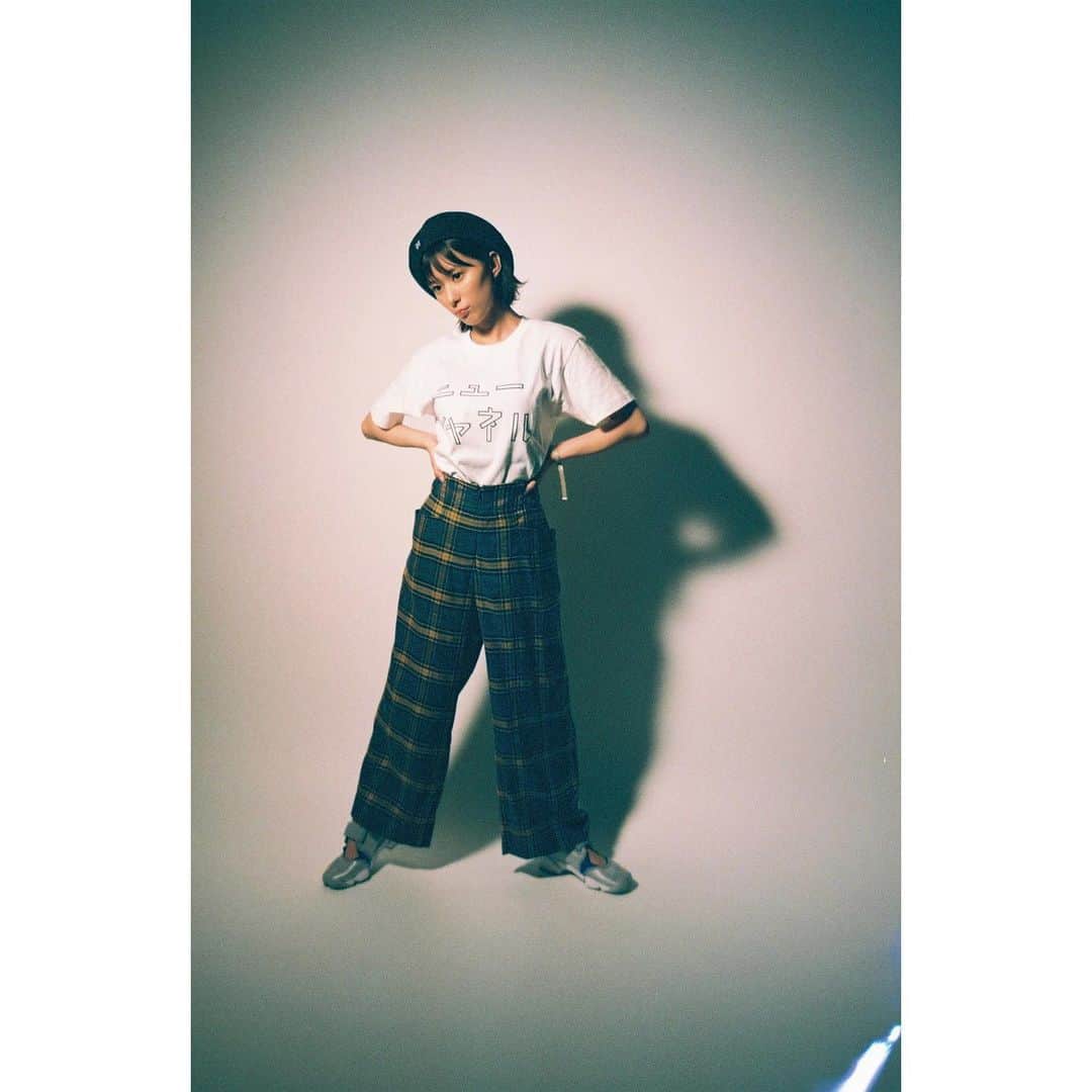 芳根京子さんのインスタグラム写真 - (芳根京子Instagram)「mini 発売中です☺︎ #film #mini」6月3日 18時47分 - yoshinekyoko