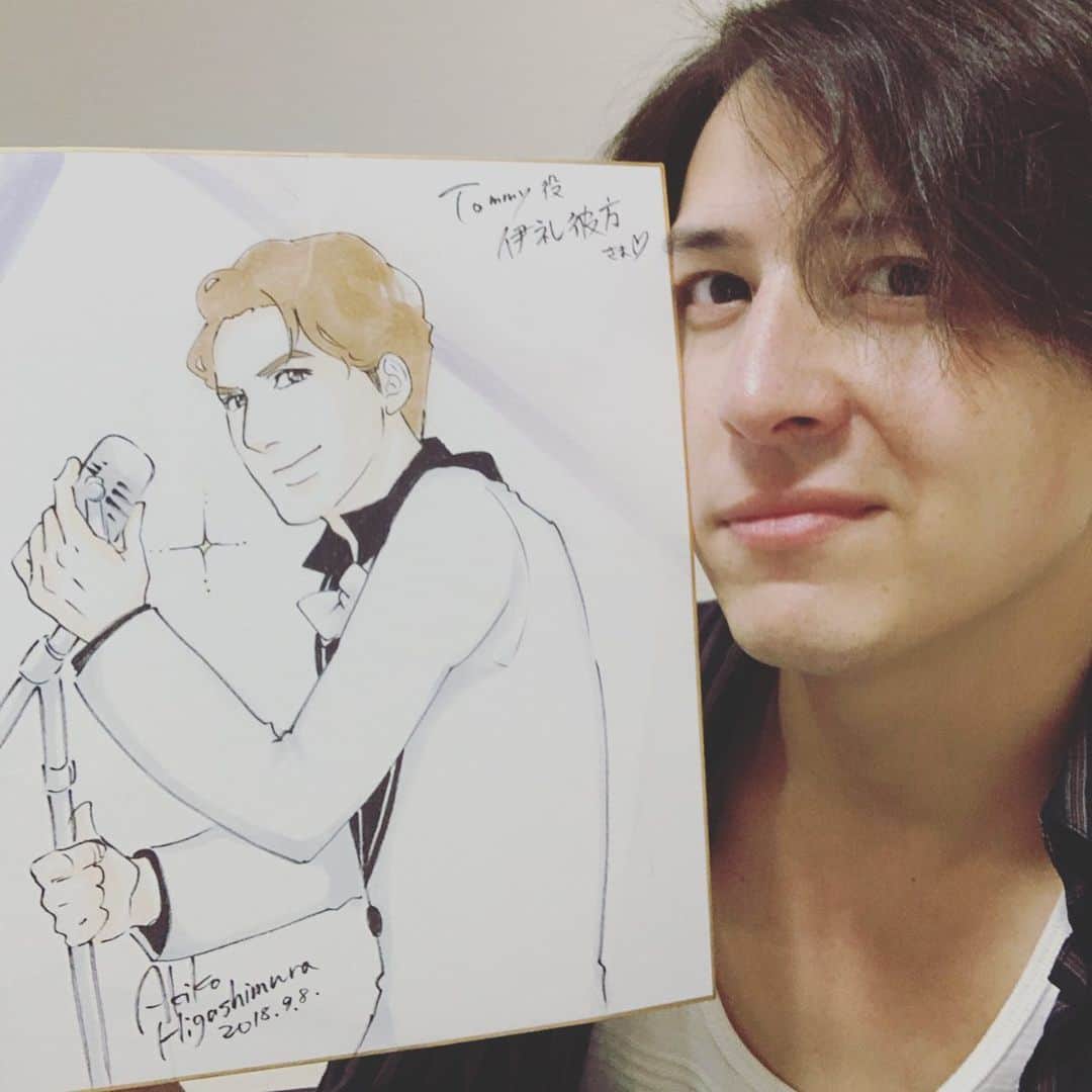 伊礼彼方さんのインスタグラム写真 - (伊礼彼方Instagram)「‪東京公演中にこんな素敵な色紙が届きました。漫画家の東村アキコ先生から。‬ ‪ジャージーボーイズのトミー。‬ ‪  うわぁーーー！！！‬ ‪何このサプライズ！！‬ ‪嬉しい(≧∀≦)‬ ‪ありがとうございます！！！‬ ‪  顔の向きこんな感じ？‬ ‪#レミゼラブル‬ ‪#ジャージーボーイズ‬ ‪#トミー‬ ‪#東村アキコ‬」6月3日 19時24分 - irei_kanata