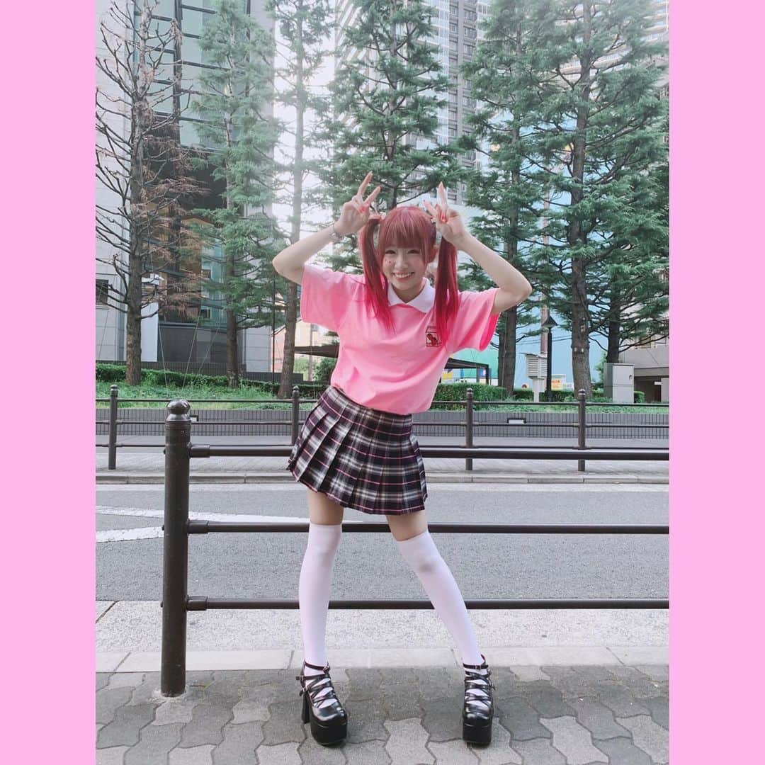 椎名ひかり（ひかりん）さんのインスタグラム写真 - (椎名ひかり（ひかりん）Instagram)「#wc #全身コーデ #kawaiijapanda #白ニーハイ #ピンク髪」6月3日 19時29分 - pikarin_shiina