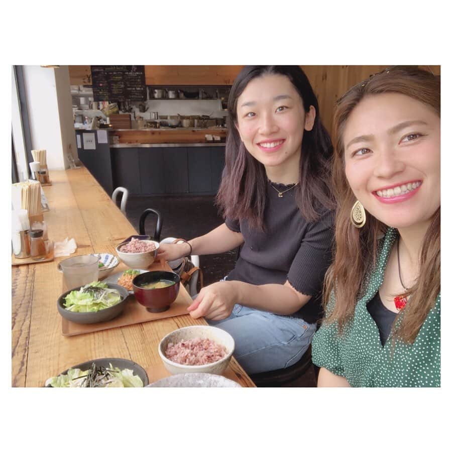 永井葉月さんのインスタグラム写真 - (永井葉月Instagram)「________________________________________ Lovely friend😊💗 #icehockey × #fieldhockey  今回も遊んでもらいました✨ いつも可愛くて面白い床ちゃん 次は行ったことのない(東京で有名な場所) 東京観光行きましょう笑😘 ありがとうねぇ🏒🏑 ☆アスリート食堂美味しかった✨ ☆プリンリベンジならず…🍮 @tokoayaka  #athletes #friends  #icehockey #fieldhockey  #アイスホッケー #フィールドホッケー  #スマイルジャパン #さくらジャパン」6月3日 19時37分 - hazuki815hazuki