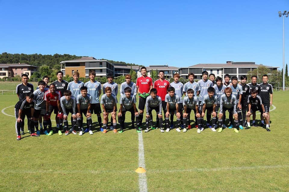 のインスタグラム：「明日も勝とう！  #トゥーロン国際大会  #u22日本代表  #ジュビロ磐田 #大南拓磨」