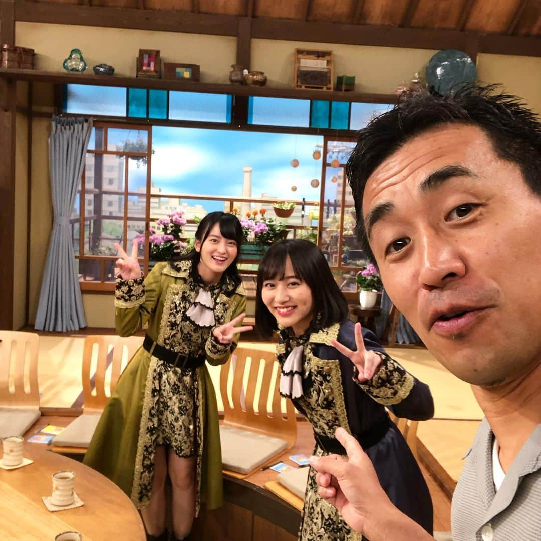 石田靖さんのインスタグラム写真 - (石田靖Instagram)「関西テレビ⑧『よ〜いドン❗️』生放送〜 ゲストがたこやきレインボーのさき&くるみでビックリ😆 8月25日の大阪城野外音楽堂のアイドルフェスのプロモーション🙏 お疲れ様でした〜 #関西テレビ #よーいドン #たこやきレインボー #産地の奥さんごちそう様 #南禅寺豆腐 #大阪城野外音楽堂 #アイドルフェス #一期一笑  #石田靖」6月3日 20時04分 - yasulog