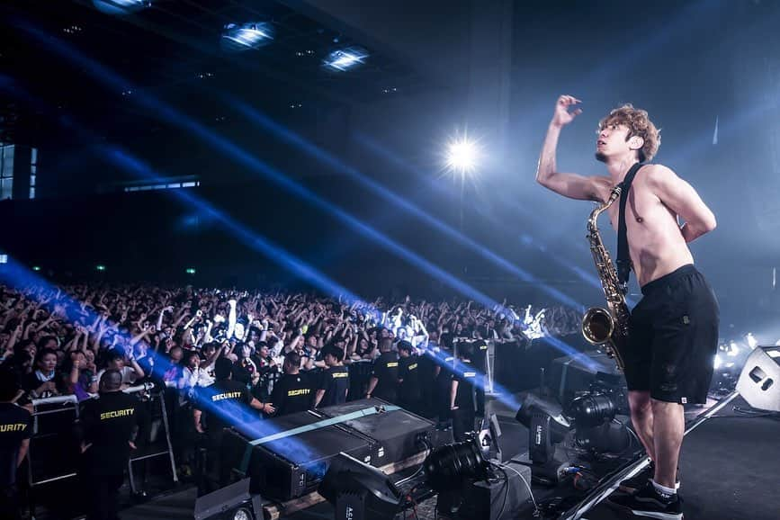 猪狩秀平さんのインスタグラム写真 - (猪狩秀平Instagram)「♪ . 2019.6.2.1000000 Rock Festival in Kanazawa🐟 . イガリ、ミリオンロック、好き☺︎ . @hayachinphoto  #heysmith #japan #asian #rock  #punk #punkrock #ska #skapunk #skacore #rockfestival #フェス #バンド」6月3日 20時59分 - hey_igari_0131