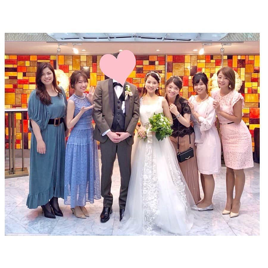 浦野一美さんのインスタグラム写真 - (浦野一美Instagram)「. 奈津子さんの素晴らしい門出👰✨ こんな素敵な日に御招待頂いて、とても嬉しく思います🥰🌈. . 素敵な旦那様と、素晴らしい御家族に恵まれて感謝が溢れる奈津子さんその姿を見守り全力サポートする亜希子さんを見ていたら、 私まで、とても幸せな気持ちでいっぱいになりました☺️ 本当におめでとう㊗️ 奈津子さん、本当に綺麗よね😍✨ #ウェディング #wedding #結婚式 #花嫁 #japan #tokyo #happy」6月3日 21時03分 - cindy.cinderella