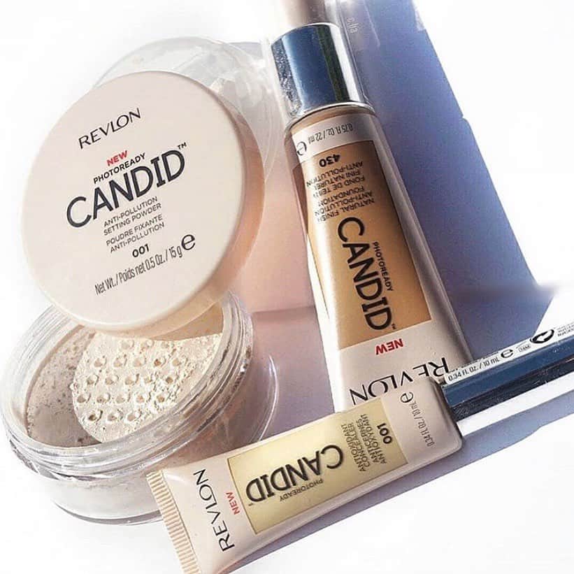 Revlonさんのインスタグラム写真 - (RevlonInstagram)「Our ‘no-makeup-makeup’ look essentials: Candid #foundation, #concealer, and #settingpowder . If you could only keep 3 products in your makeup bag 👝, which would they be? 👇🏼👇🏽👇🏾👇🏿 . Photo by @celine.beautyaddict  #RevlonCandid #PhotoReady #cleanbeauty」6月4日 6時28分 - revlon