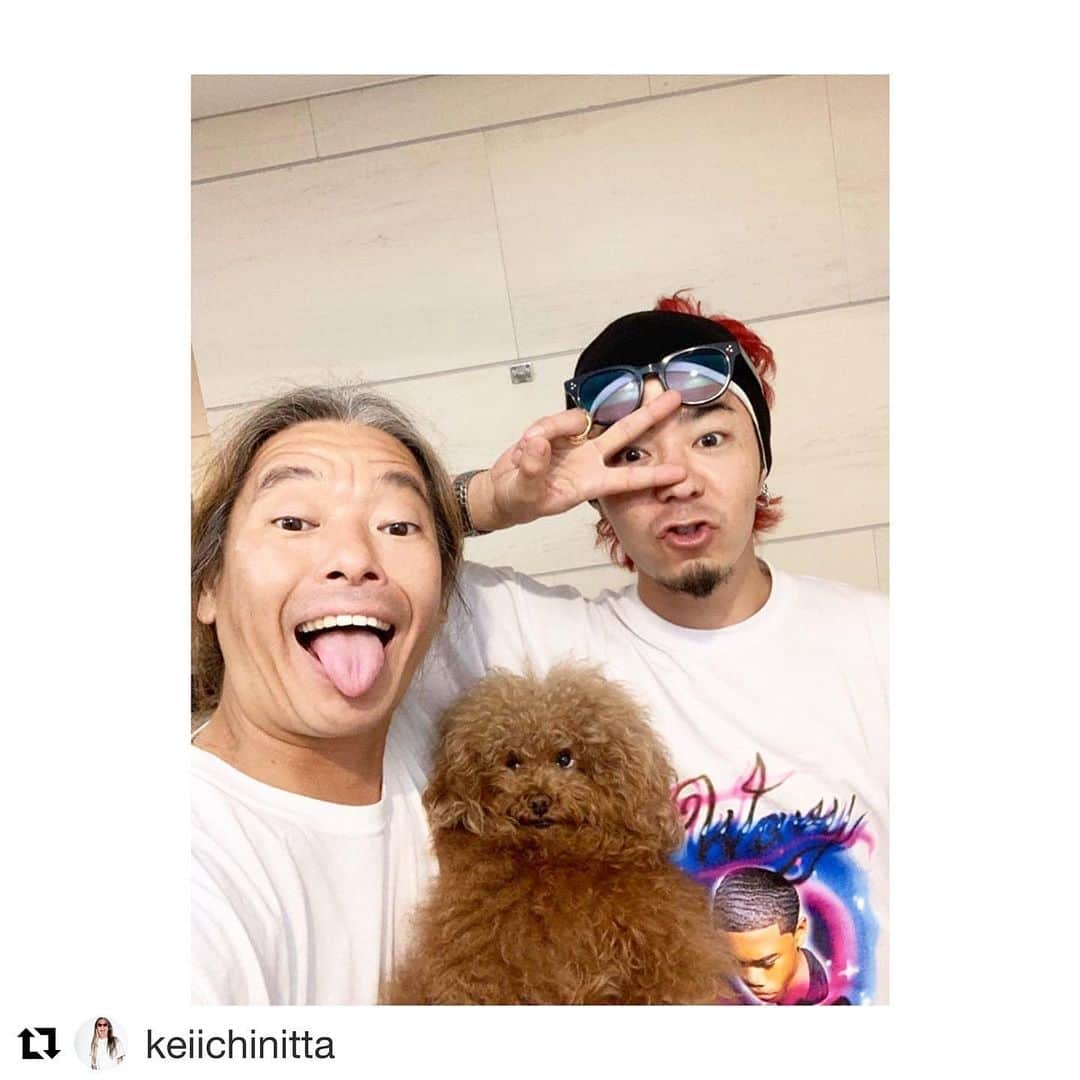 高木琢也さんのインスタグラム写真 - (高木琢也Instagram)「世界を飛び回るフォトグラファー 新田さんにそんな風に言って頂けるなんてまじ最高です🤩🤩🤩 いつもありがとうございます🙋‍♂️#Repost @keiichinitta with @get_repost ・・・ 美容界のkingdom！ @takagi_ocean 君！ からパワー頂きました！ 相変わらずカッコいいねー！昨夜はありがとう！ #photographer #新田桂一 さん #美容師」6月4日 7時10分 - takagi_ocean