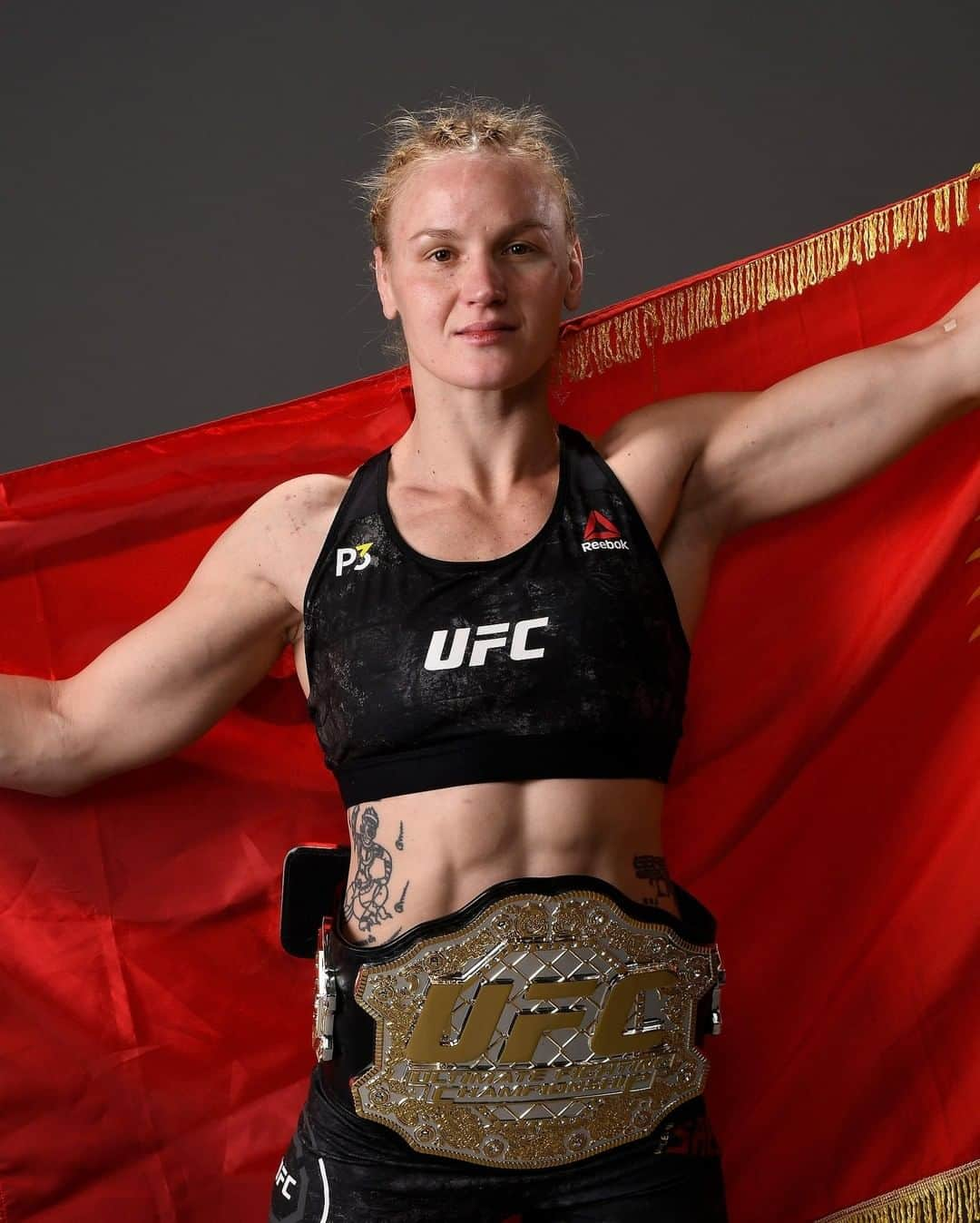 UFCさんのインスタグラム写真 - (UFCInstagram)「What's your prediction for the champ this Saturday? 🏆 @BulletValentina #UFC238」6月4日 7時33分 - ufc