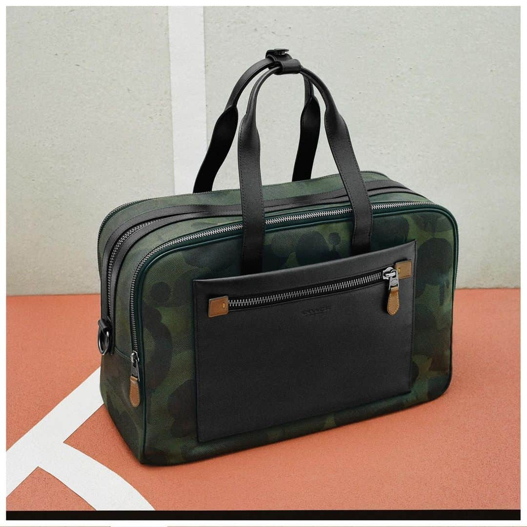 コーチさんのインスタグラム写真 - (コーチInstagram)「Get Dad a bag that's road-trip ready (like our Academy Travel Duffle.) It'll make up for all those backseat singalongs. #FathersDay #CoachNY」6月4日 7時35分 - coach