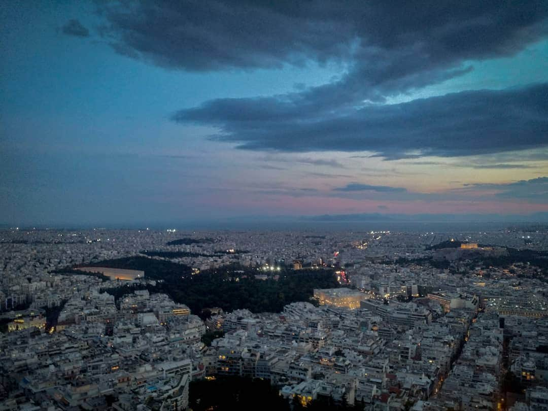 パヴェル・ドローストさんのインスタグラム写真 - (パヴェル・ドローストInstagram)「Magnificent Athens!🇬🇷🏛️ Mount Lycabettus is a wonderful spot to catch the best sunset in Athens🌅 #greece #athens #афины #греция #thisisathens #visitgreece #travel #nokia」6月4日 7時39分 - pashka_drozd