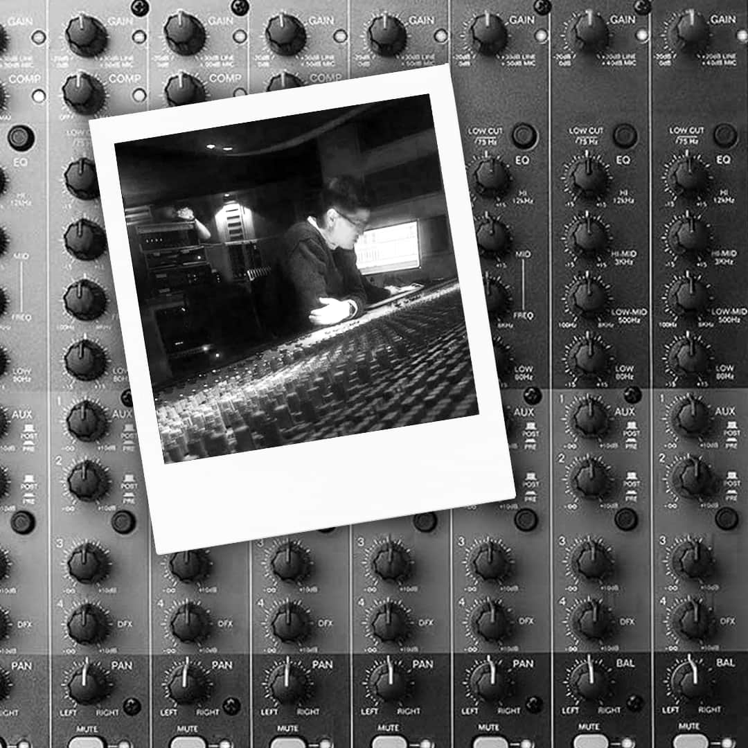 The Scriptさんのインスタグラム写真 - (The ScriptInstagram)「We grew up behind these mixing desks. It's time to remember those beginnings... 🙌🏻」6月3日 23時02分 - thescriptofficial