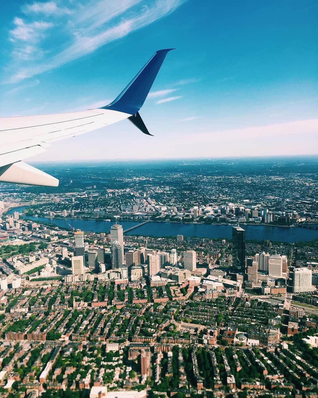 デルタ航空さんのインスタグラム写真 - (デルタ航空Instagram)「The best place to view Boston’s skyline. ⠀⠀⠀⠀⠀⠀⠀⠀⠀ Photo: @sarah_ager」6月3日 23時00分 - delta