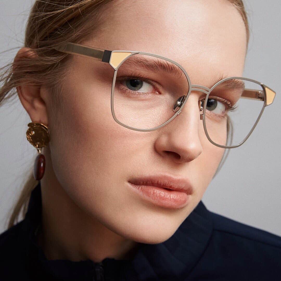 Meganさんのインスタグラム写真 - (MeganInstagram)「See and be seen in ZANZAN handmade opticals. Thoughtful details and lightweight materials for all day wear. Complimentary prescriptions with every purchase from our online store only.」6月3日 23時07分 - zanzan_domus