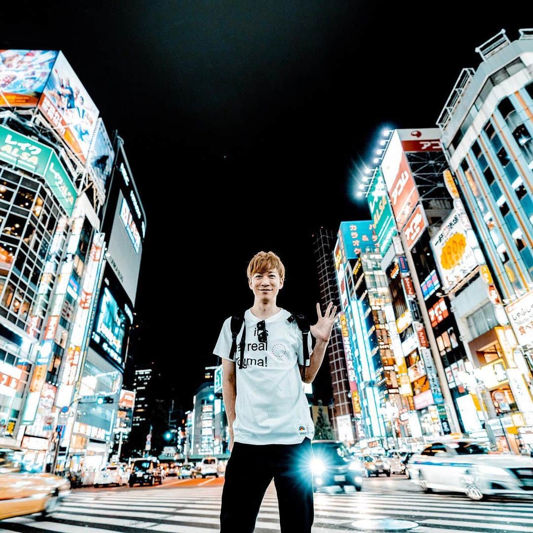 DJ U-ICHIのインスタグラム：「いい経験、勉強になりました！🎹 #piano #yamaha . . . _________________________________ #dj #djlife #djstyle #shinjuku #night  #tokyocameraclub  #streetphotography #sonya7riii  #portraitvision #portraitfestival  #portraitpage #portraitmood #moodyportraits #ourportraitsdays #lifeportraits _________________________________ 📷 @yuta_photo_0823」