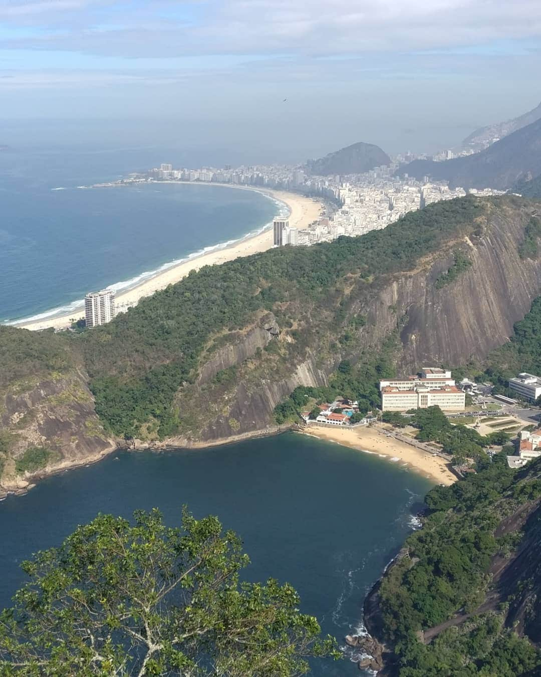 ティナ・デサイさんのインスタグラム写真 - (ティナ・デサイInstagram)「Selaron steps, Maracana stadium, Sambadrome and the carnival costumes, and the beaches and views of Rio ❤️❤️❤️」6月3日 23時24分 - desaitina