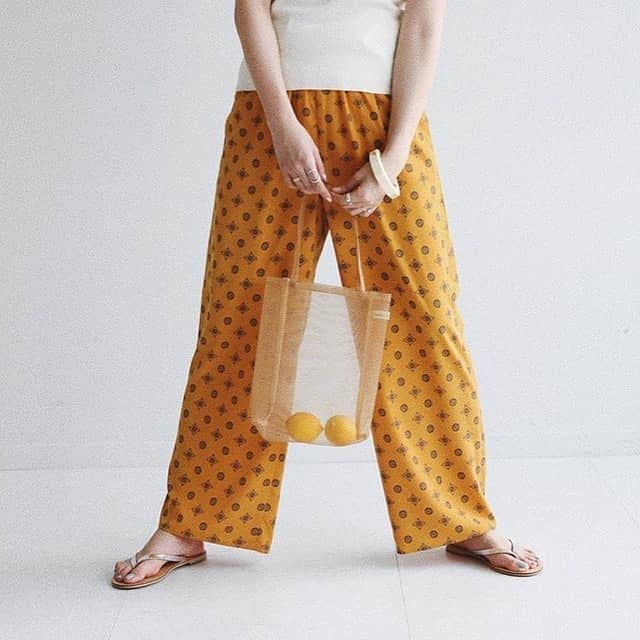 トライセクトさんのインスタグラム写真 - (トライセクトInstagram)「@slobecitron  cutoff no sleeve﻿ ﻿ ﻿﻿﻿﻿﻿﻿﻿﻿﻿﻿ tops ¥4,000+tax﻿﻿ skirt ¥9,000+tax﻿﻿ pants ¥8,000+tax﻿ shirt ¥10,000+tax﻿ (スタッフ身長:2-4.7 158cm/5.6 165cm)﻿﻿﻿﻿﻿﻿ その他staff私物﻿﻿ ﻿﻿﻿﻿﻿﻿﻿﻿﻿﻿﻿﻿﻿﻿﻿﻿﻿﻿﻿﻿﻿﻿﻿ ▶︎画像をタップしてショッピング🛒﻿﻿﻿﻿﻿﻿﻿﻿﻿﻿﻿﻿﻿﻿﻿﻿﻿﻿﻿ ﻿﻿﻿﻿﻿﻿﻿﻿﻿﻿﻿﻿﻿﻿﻿﻿﻿﻿﻿﻿﻿﻿﻿ ﻿ ﻿ ＼ ZOZOTOWNでの販売再開！ ／﻿ ﻿﻿﻿﻿﻿﻿﻿﻿﻿﻿﻿﻿﻿﻿﻿﻿﻿﻿﻿﻿ SLOBEcitron.は﻿﻿﻿﻿﻿﻿﻿﻿﻿﻿﻿﻿﻿﻿﻿﻿﻿﻿﻿﻿﻿﻿﻿﻿﻿ BAYCREW'S STORE/ZOZOTOWN/MAGASEEK/i LUMINE/マルイウェブチャンネル﻿﻿﻿﻿﻿﻿﻿﻿﻿﻿﻿﻿﻿﻿﻿﻿﻿﻿﻿﻿﻿﻿﻿﻿﻿ にてお求めいただけます。﻿﻿﻿﻿﻿﻿﻿﻿﻿﻿﻿﻿﻿﻿﻿﻿﻿﻿﻿﻿﻿﻿﻿﻿﻿ ﻿﻿﻿﻿﻿﻿﻿﻿﻿﻿ ﻿﻿﻿﻿﻿﻿﻿﻿﻿﻿﻿﻿ #SLOBEcitron #スローブシトロン#🍋#SLOBEIENA#ワガママオシャレコムスメ#baycrewsstore﻿﻿﻿﻿﻿#ZOZOTOWN  #baycrews﻿ #2019ss_baycrews ﻿﻿﻿﻿﻿﻿﻿﻿﻿﻿﻿﻿﻿﻿﻿﻿﻿﻿﻿﻿﻿﻿﻿﻿﻿﻿﻿﻿﻿ #baycrews40周年」6月3日 23時26分 - baycrews