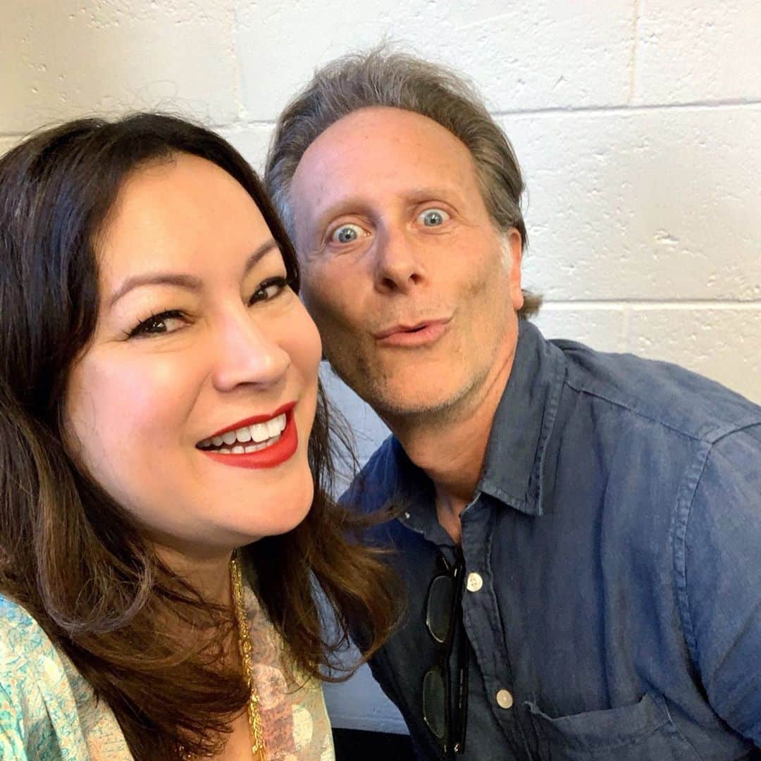 ジェニファー・ティリーさんのインスタグラム写真 - (ジェニファー・ティリーInstagram)「”The Pack!” Staged Reading of @eugenedpack’s short plays at @thegroundlings. 🎭」6月3日 23時32分 - jennifertilly