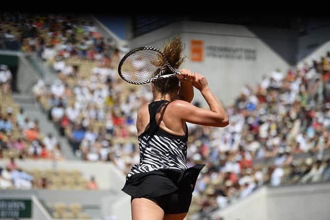 カテリナ・シニアコバさんのインスタグラム写真 - (カテリナ・シニアコバInstagram)「Thanks @rolandgarros looking forward to next year! More hard work ahead 🤛🏻」6月3日 23時38分 - siniakovakaterina