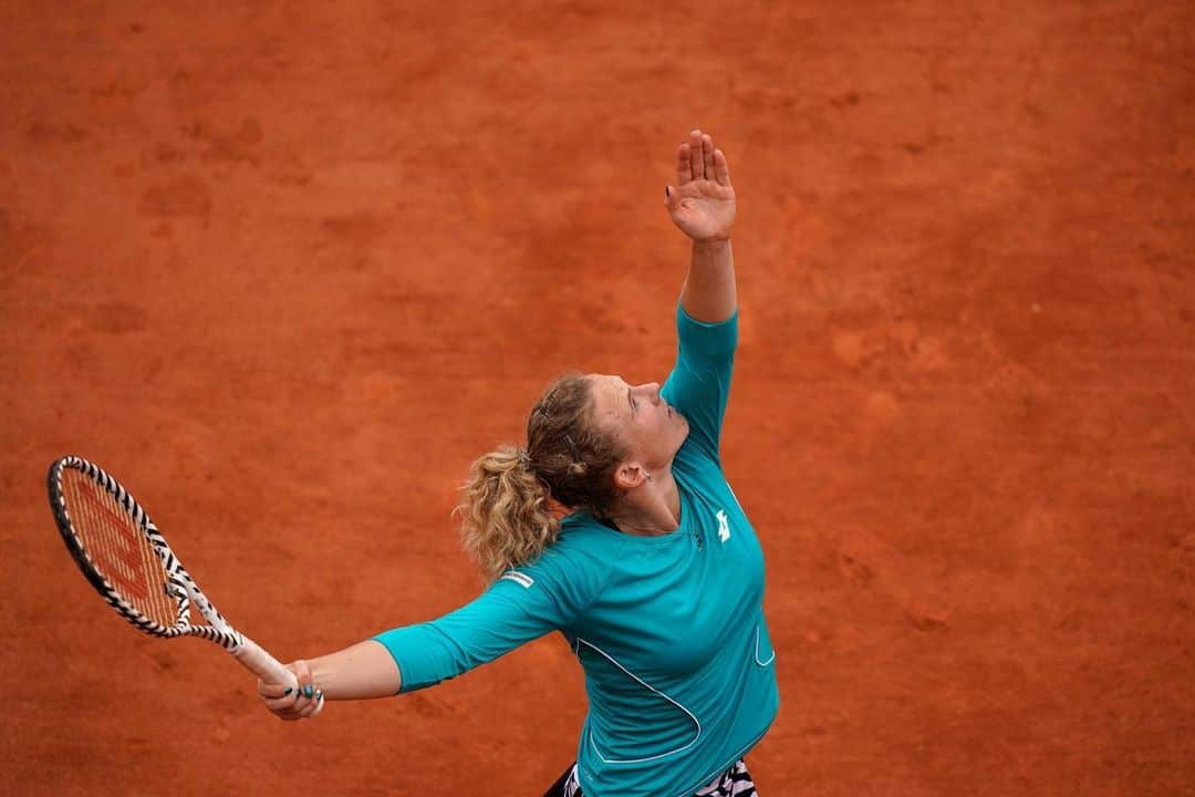 カテリナ・シニアコバさんのインスタグラム写真 - (カテリナ・シニアコバInstagram)「Thanks @rolandgarros looking forward to next year! More hard work ahead 🤛🏻」6月3日 23時38分 - siniakovakaterina