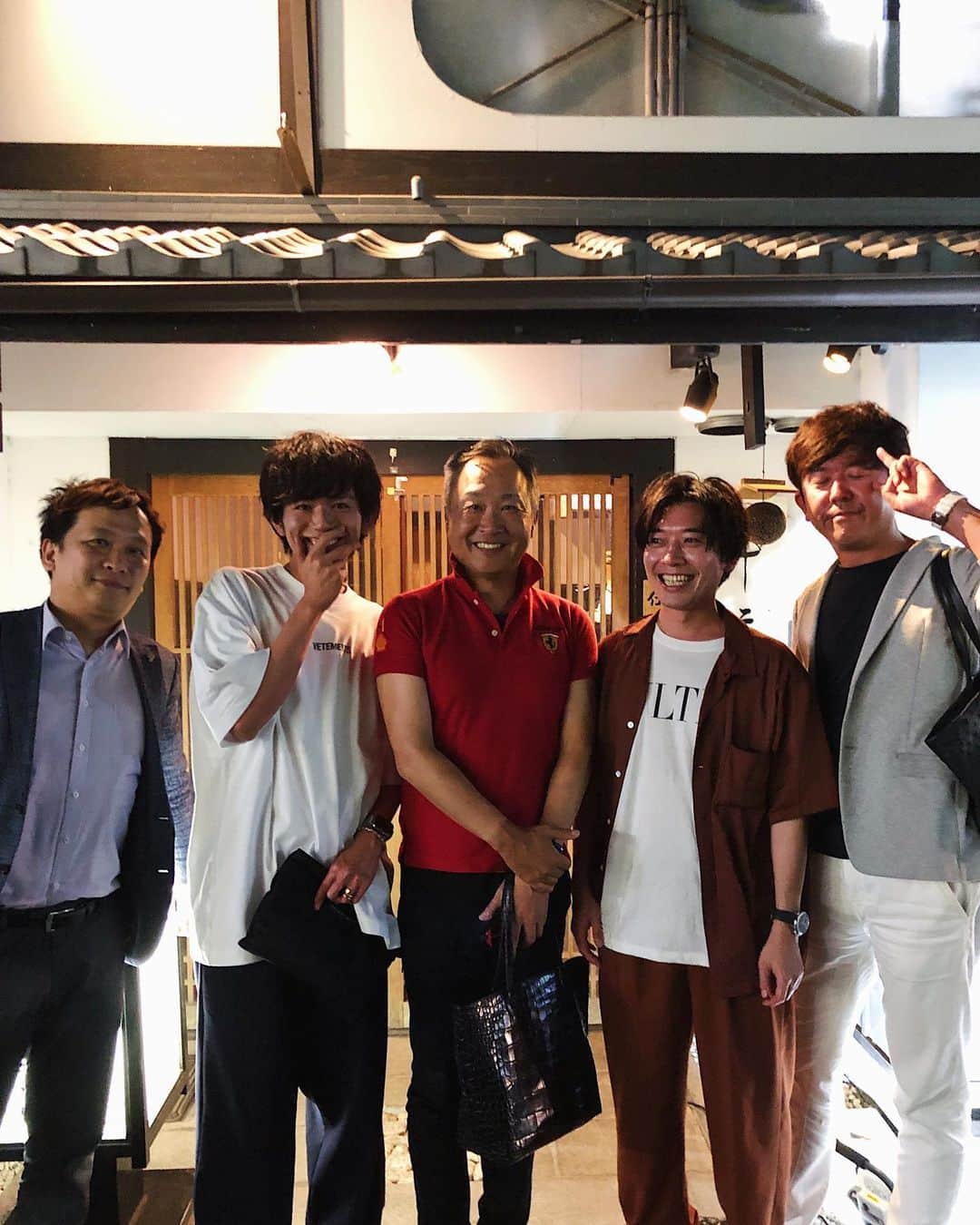 片山良平のインスタグラム：「吉村社長、森社長ありがとうございました🙏精一杯やらせてもらいます🙇 #京都 #NYNY #アルテサロンホールディングス #オッジオット  #loness #プライスレス」